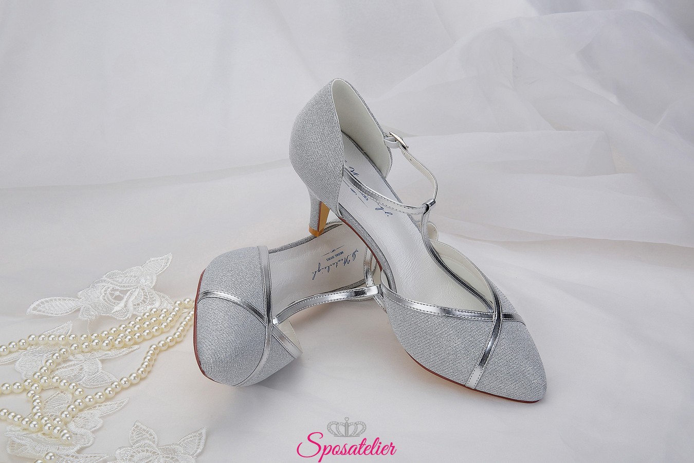 Scarpe da sposa color argento eleganti collezione 2019Sposatelier